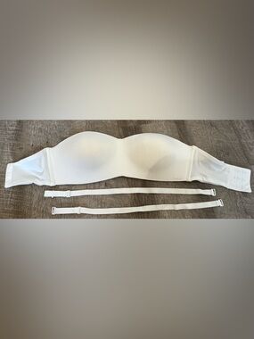 SKIMS Strapless White Bra, can be worn with straps as well, 34DD